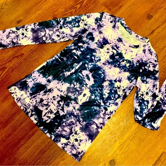 NWOT Under Armour Velocity Purple and Blue Long Sleeve Shirt - Picture 2 of 3